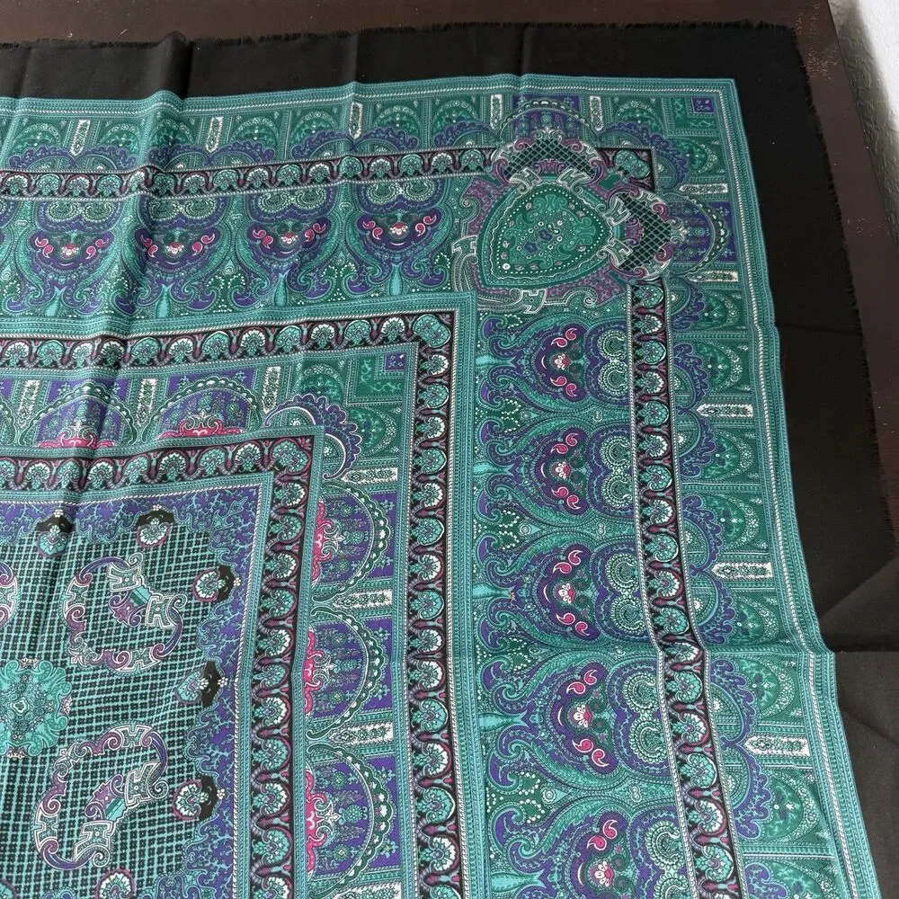 Vintage Challis By Berkshire Scarf 46x46 Polyester Italy Excellent Condition